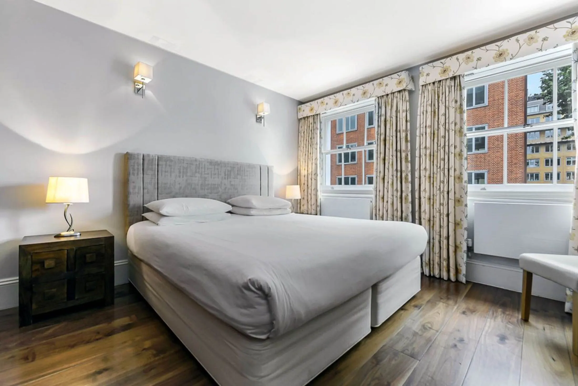 Flat Woburn Place in Greater London
