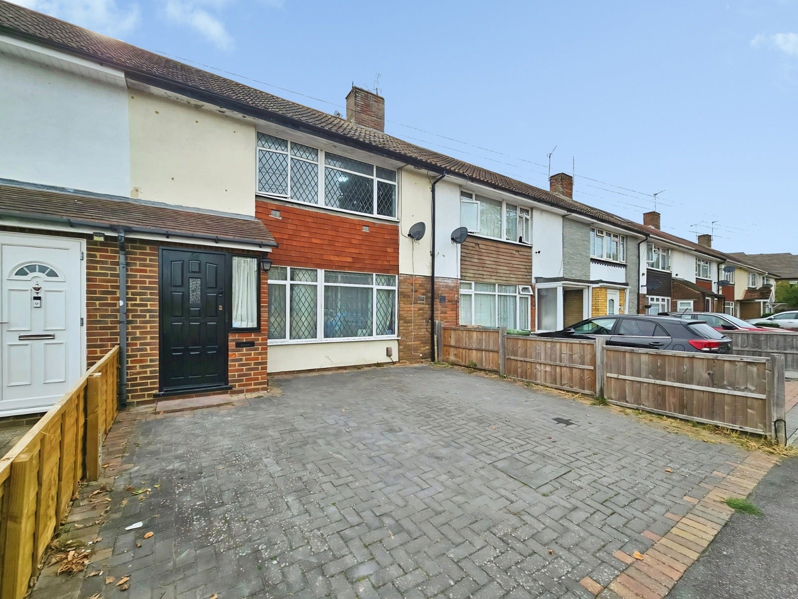 House Diamedes Avenue in Borough of Spelthorne