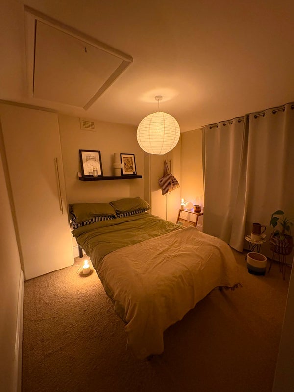 Room Croston Street in Greater London