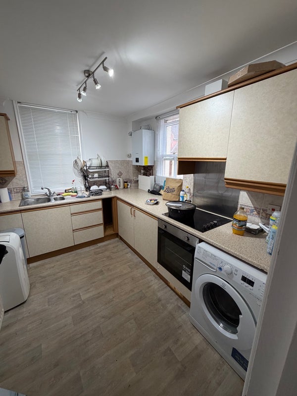 Room Douglas Road in Maidstone