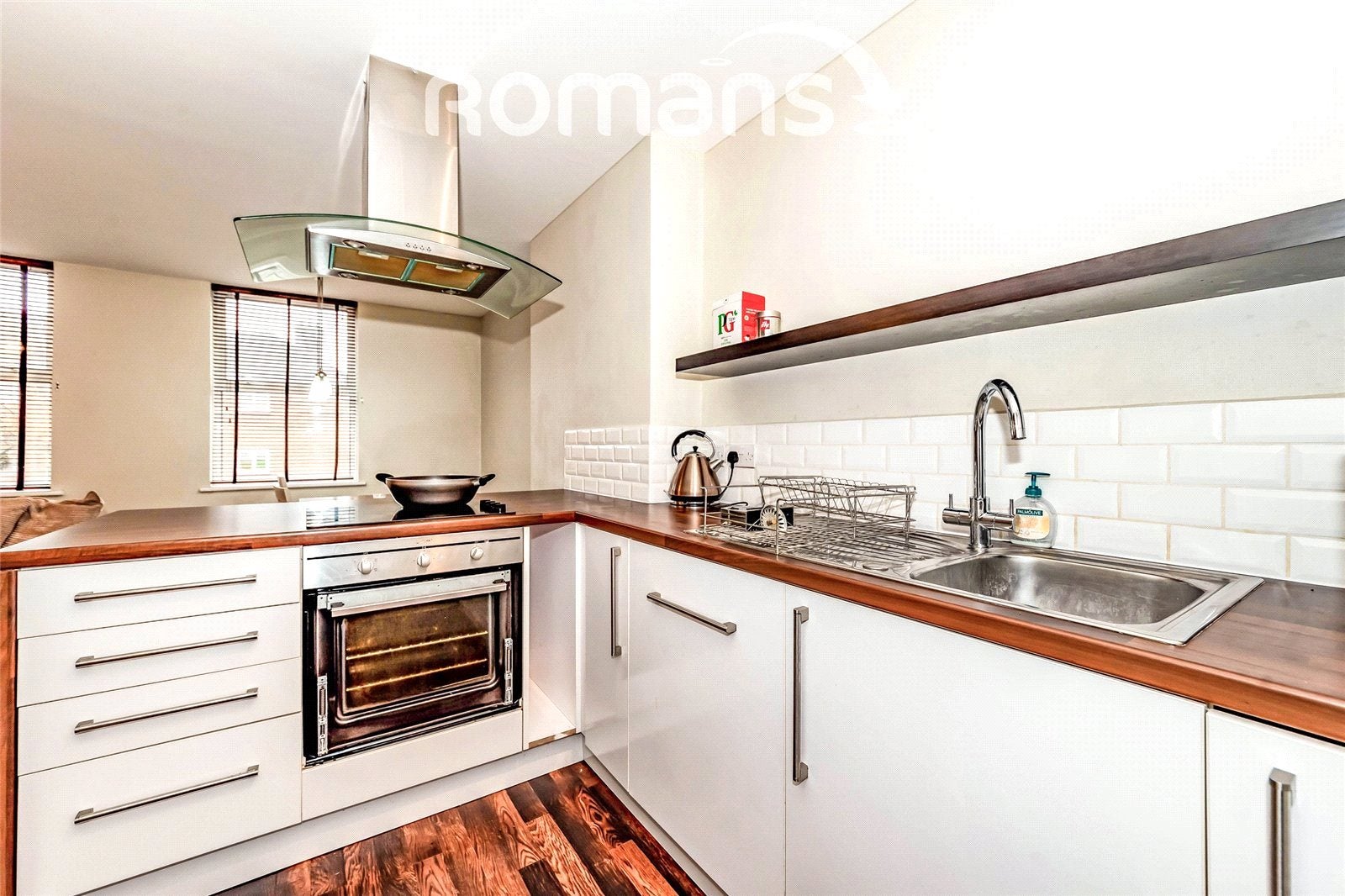 Flat Peabody Road in Rushmoor