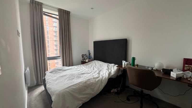 Room Back Hulme Street in Salford