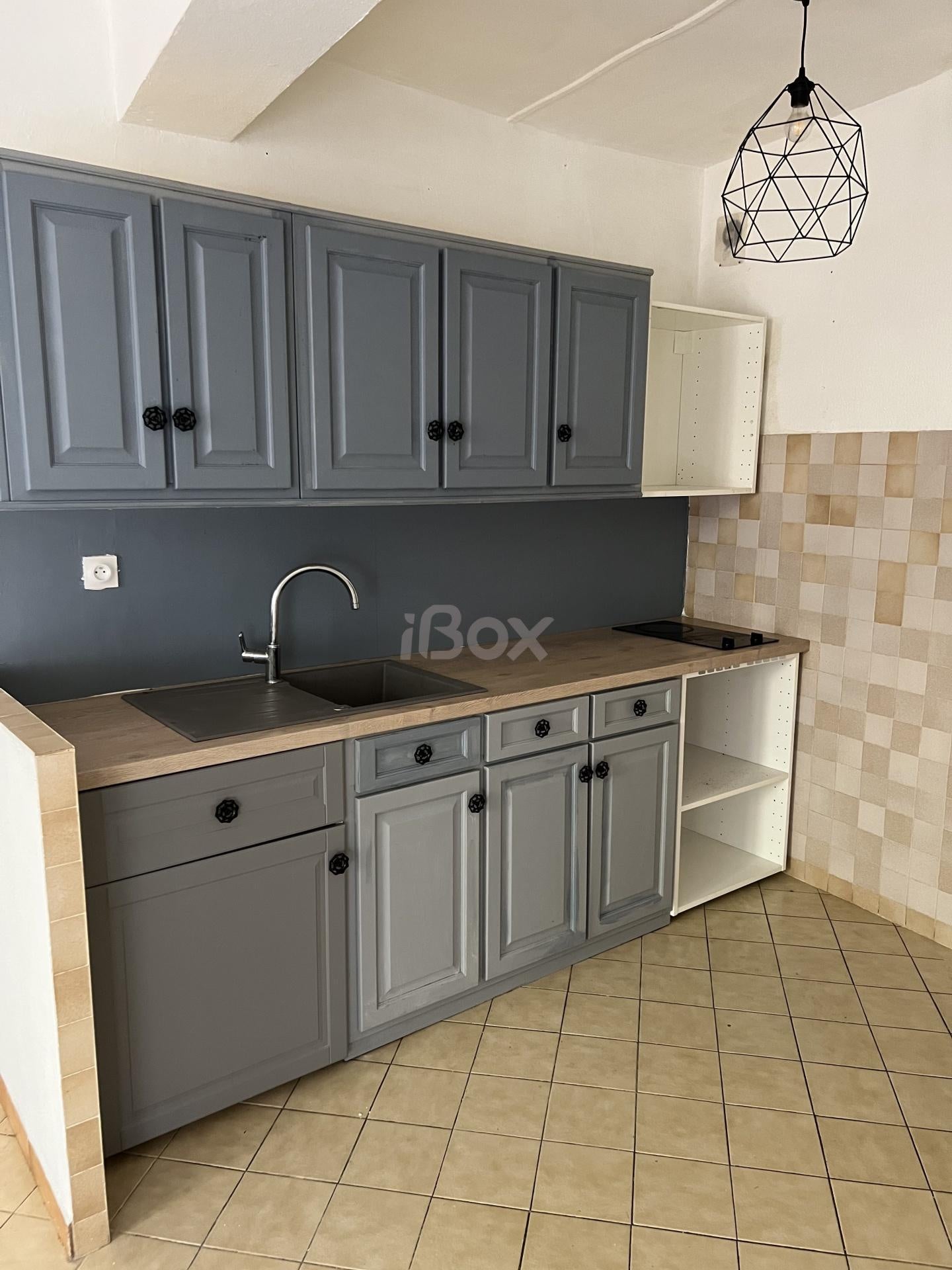 Flat Place Sadi Carnot in Toulon