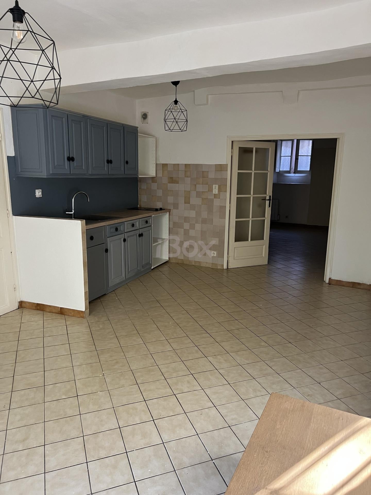 Flat Place Sadi Carnot in Toulon