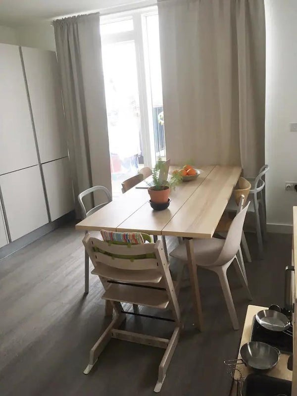 Room Scena Way in Greater London