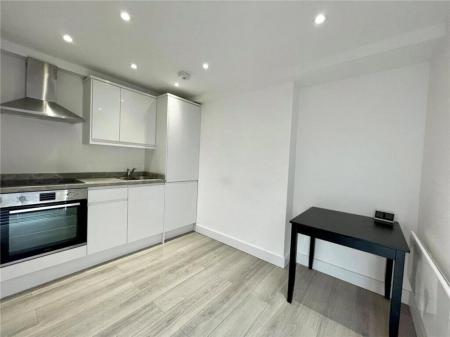 Flat Regent's Park Road in Greater London