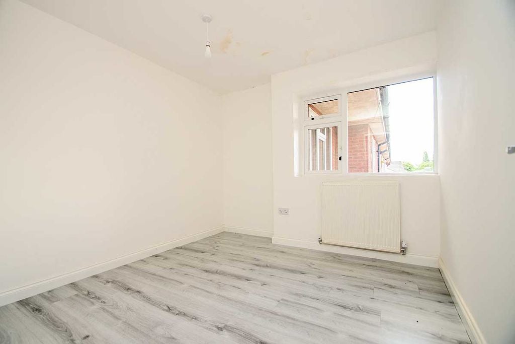 Flat Weston Street in Walsall