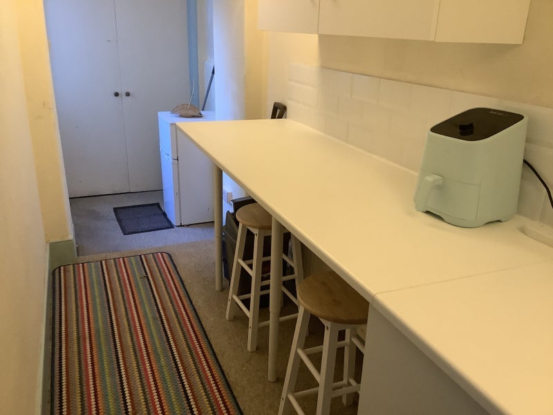 Room Amhurst Road in Greater London
