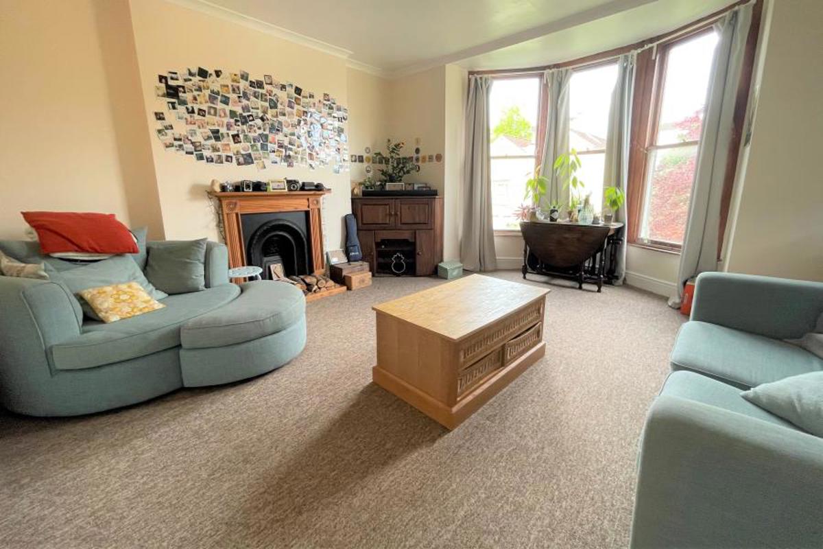 Flat Cotham Brow in Bristol