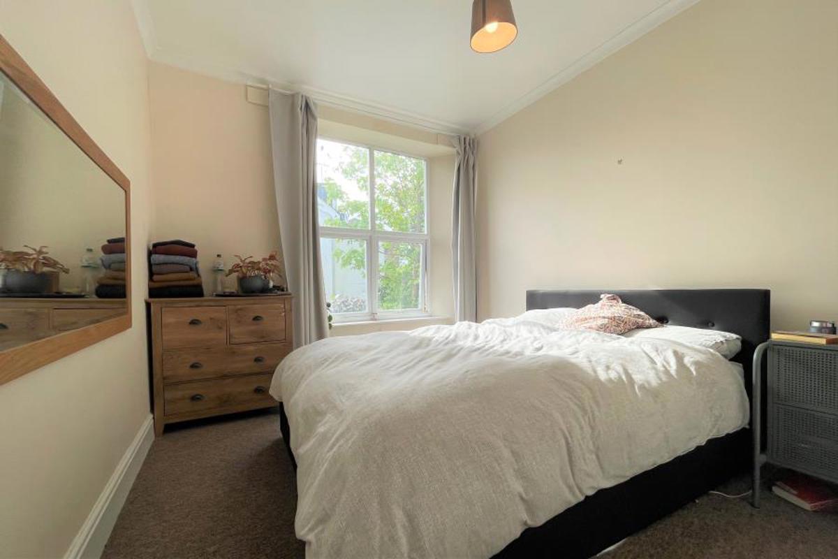 Flat Cotham Brow in Bristol