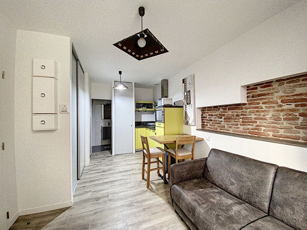 Flat Place des Tiercerettes in Toulouse