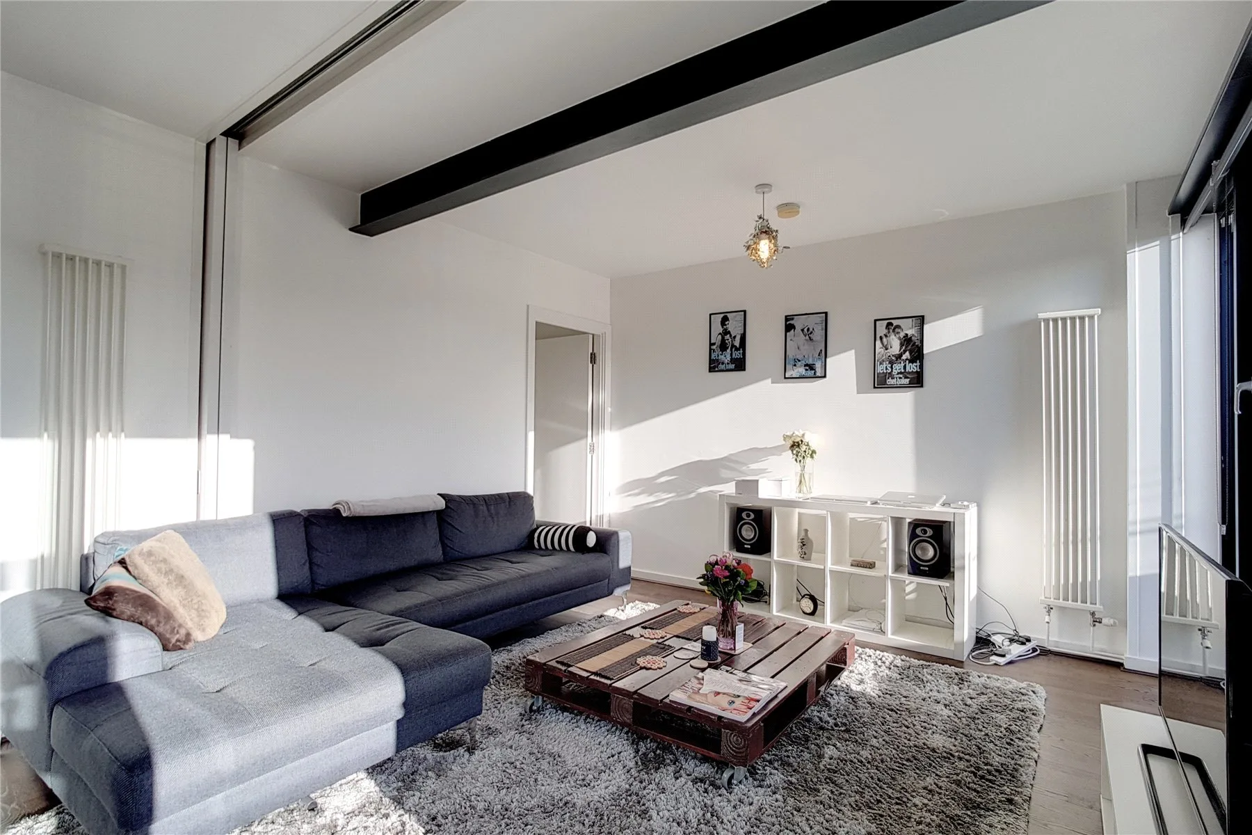 Flat Burford Road in Greater London