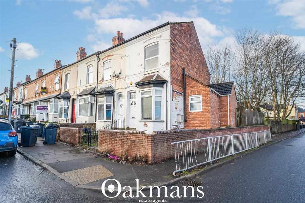 Flat Winnie Road in Birmingham