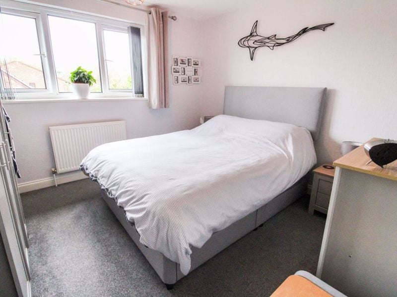 House Mayfield Close in Bromsgrove