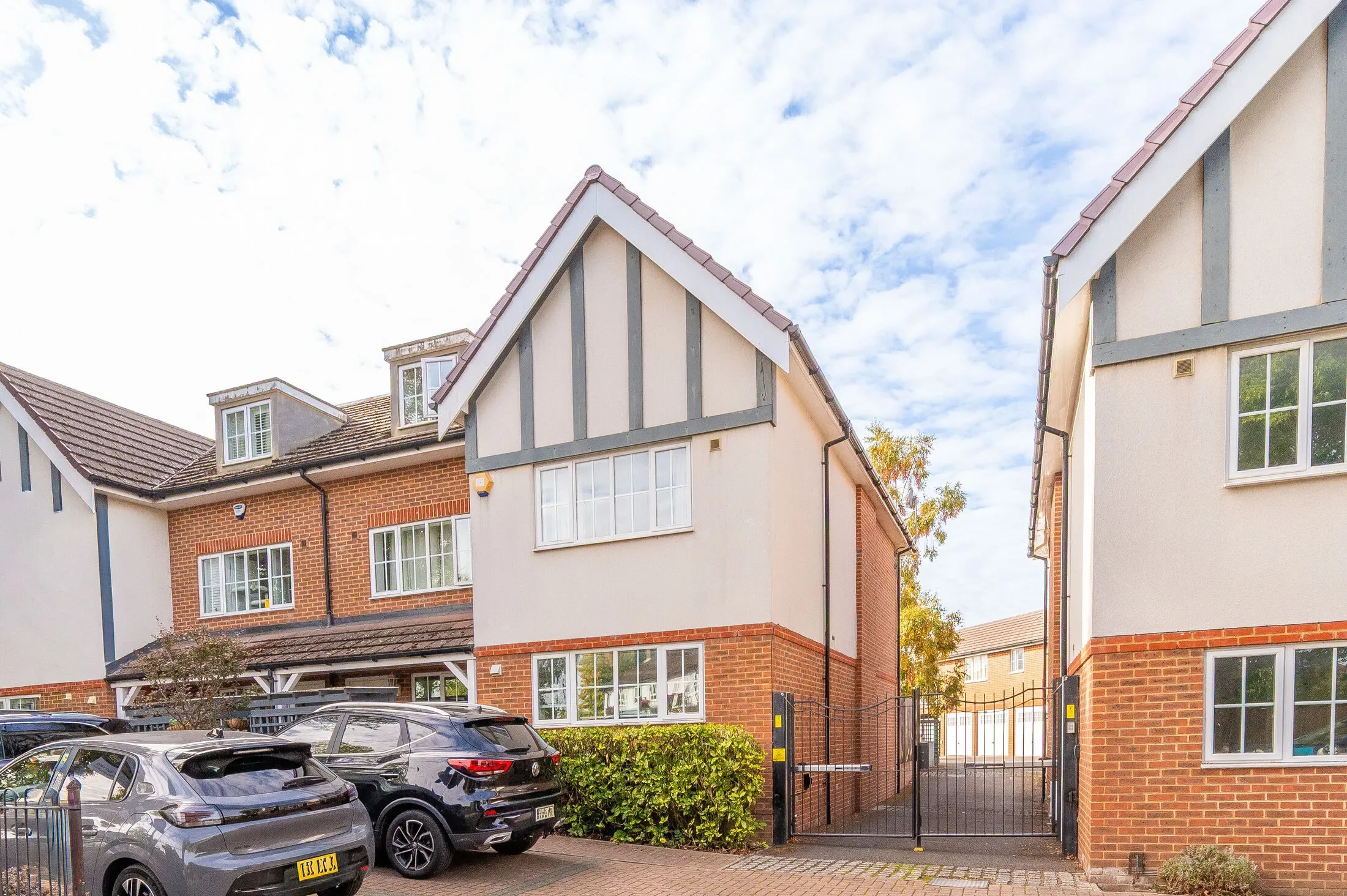 House Newbury Gardens in Epsom and Ewell