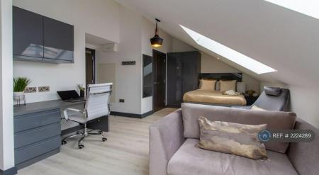 Flat St Columba's Close in Coventry
