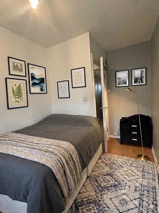 Room Barringer Square in Greater London