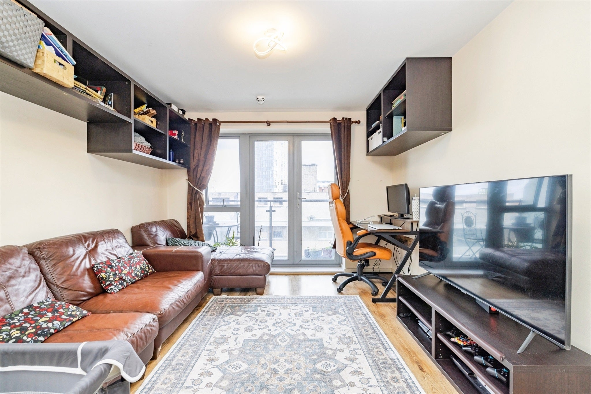 Flat Wilmington Close in Watford