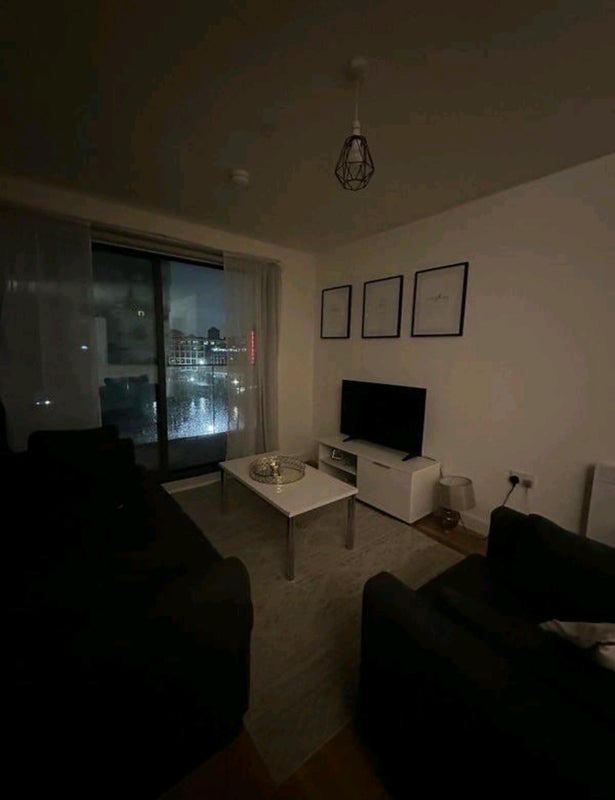 Room Pomona Strand in Trafford