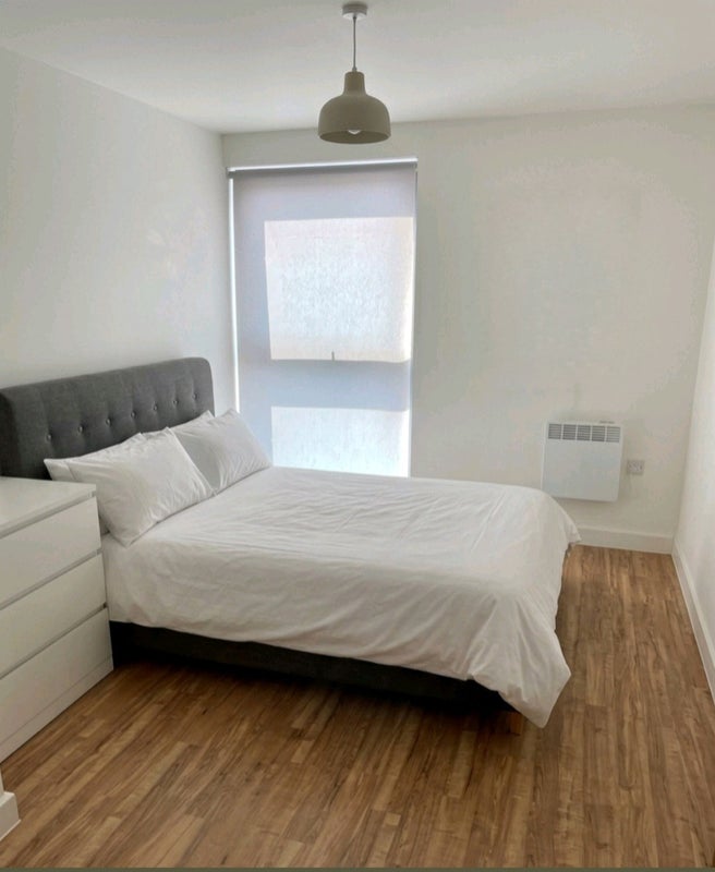 Room Pomona Strand in Trafford