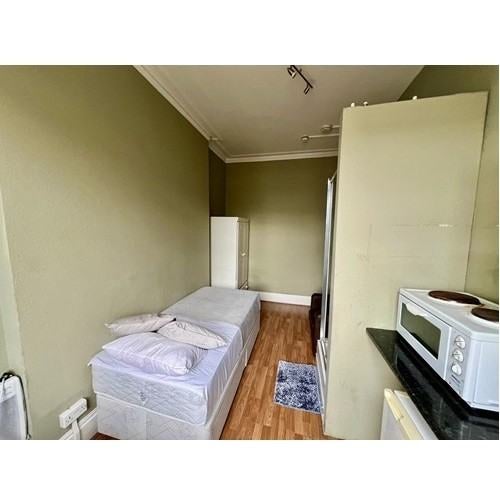 Flat Claverton Street in City of Westminster