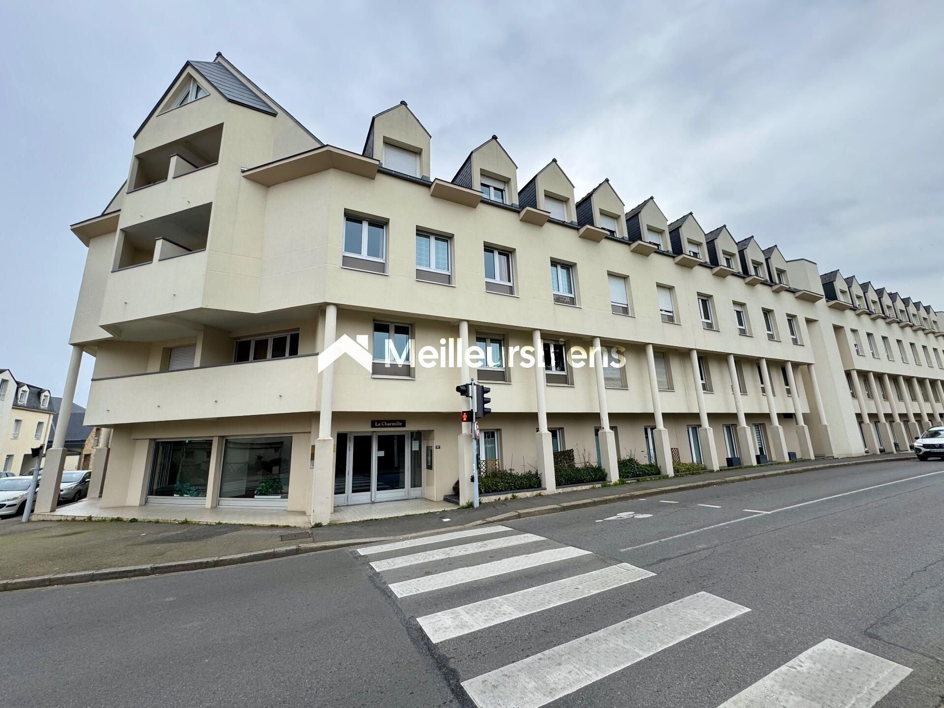 Appartement Place du 11 novembre à Laval