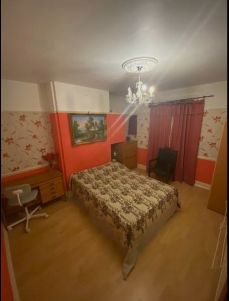 Room Eton Road in Greater London