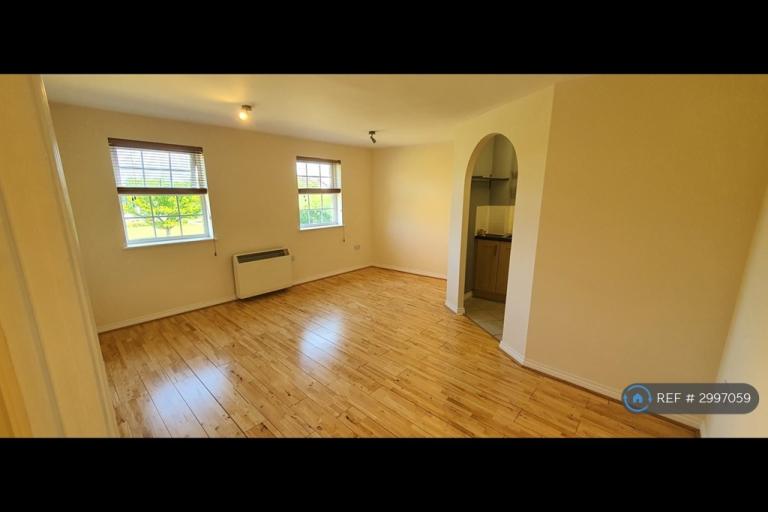 Flat Prospero Way in Blunsdon St Andrew