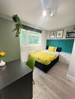 Room Avon Way in Basildon