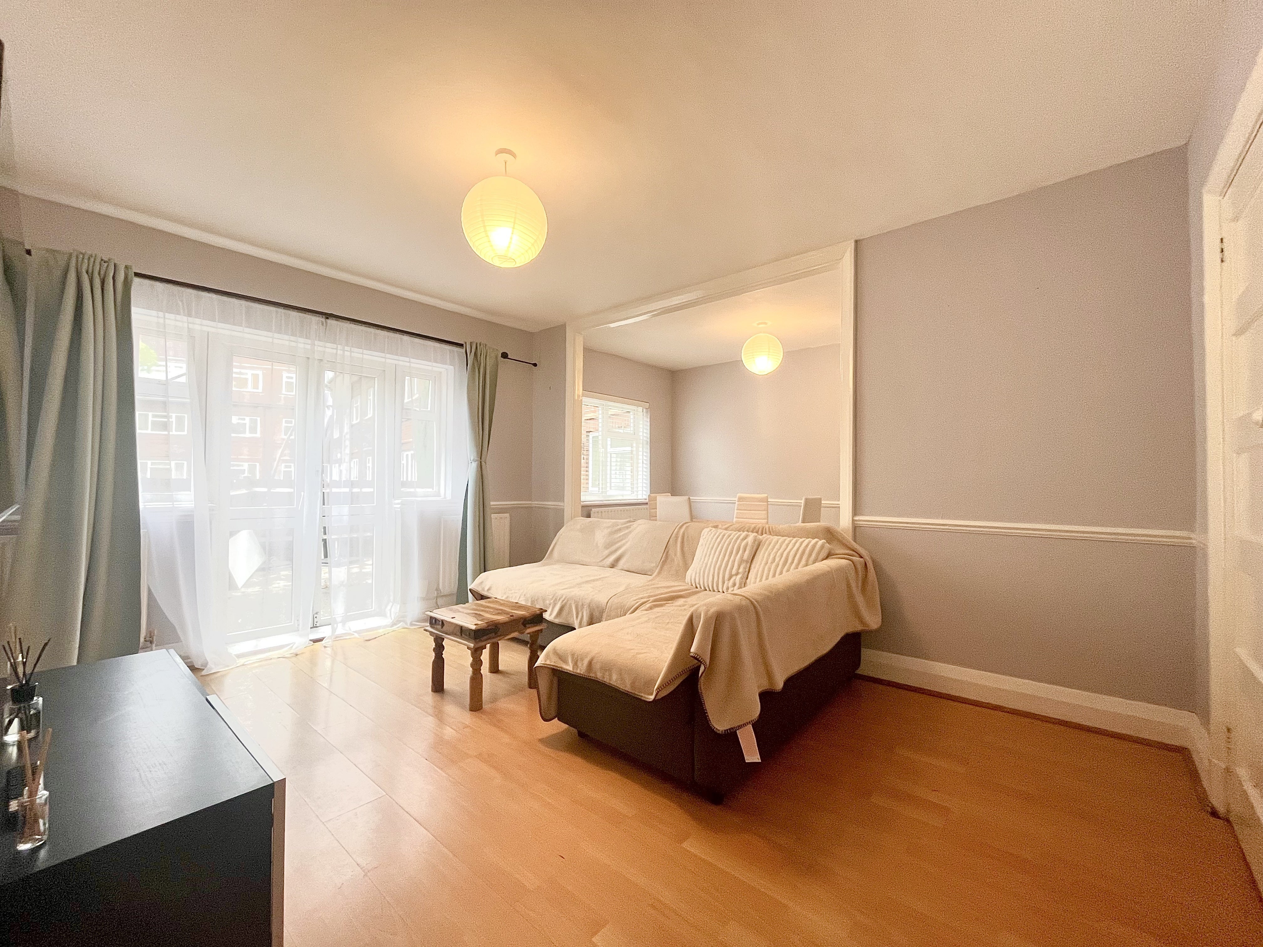 Flat Beckenham Lane in Greater London