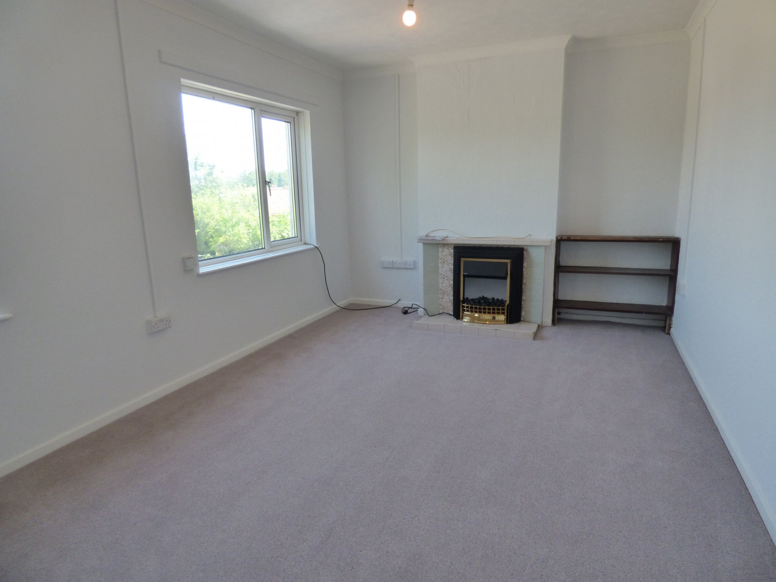 Flat Oakwood Road in Forest of Dean