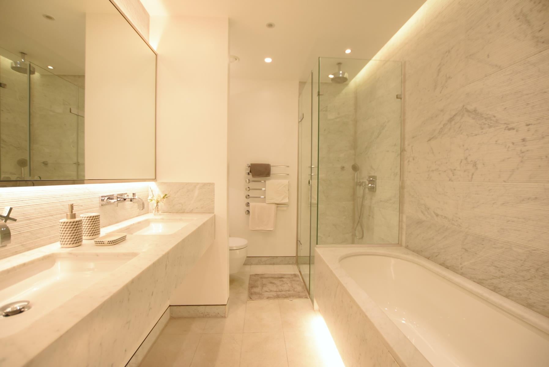 Flat Queensway in City of Westminster