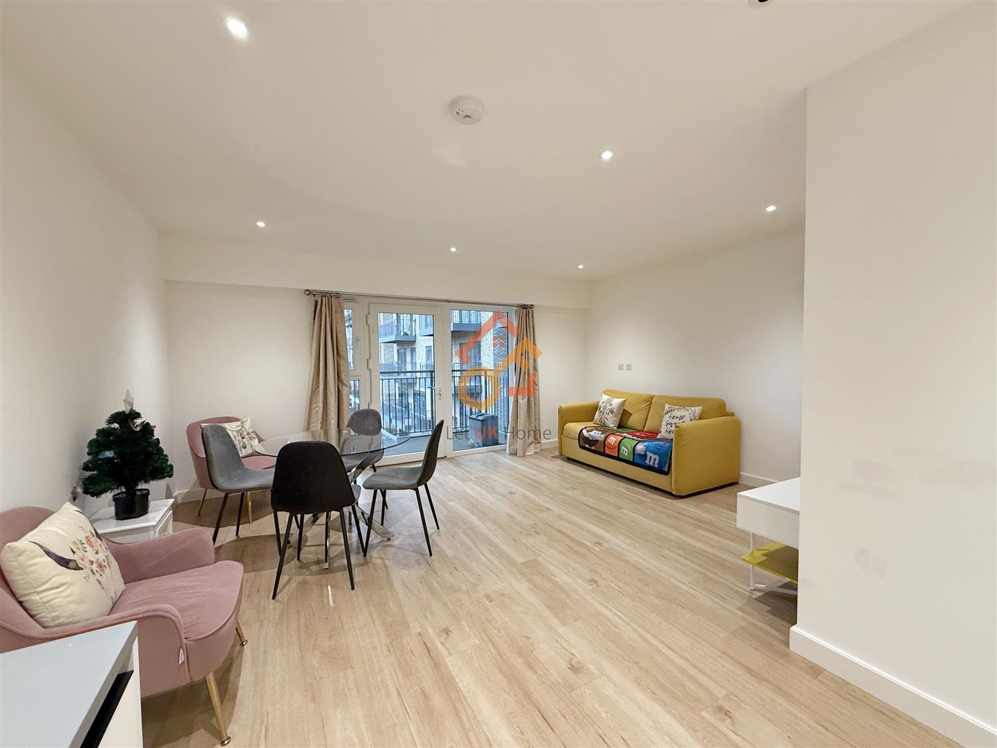 Flat ASHLEY ROAD in Altrincham
