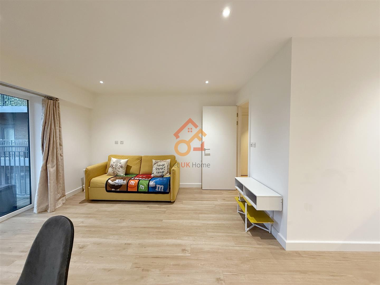 Flat ASHLEY ROAD in Altrincham