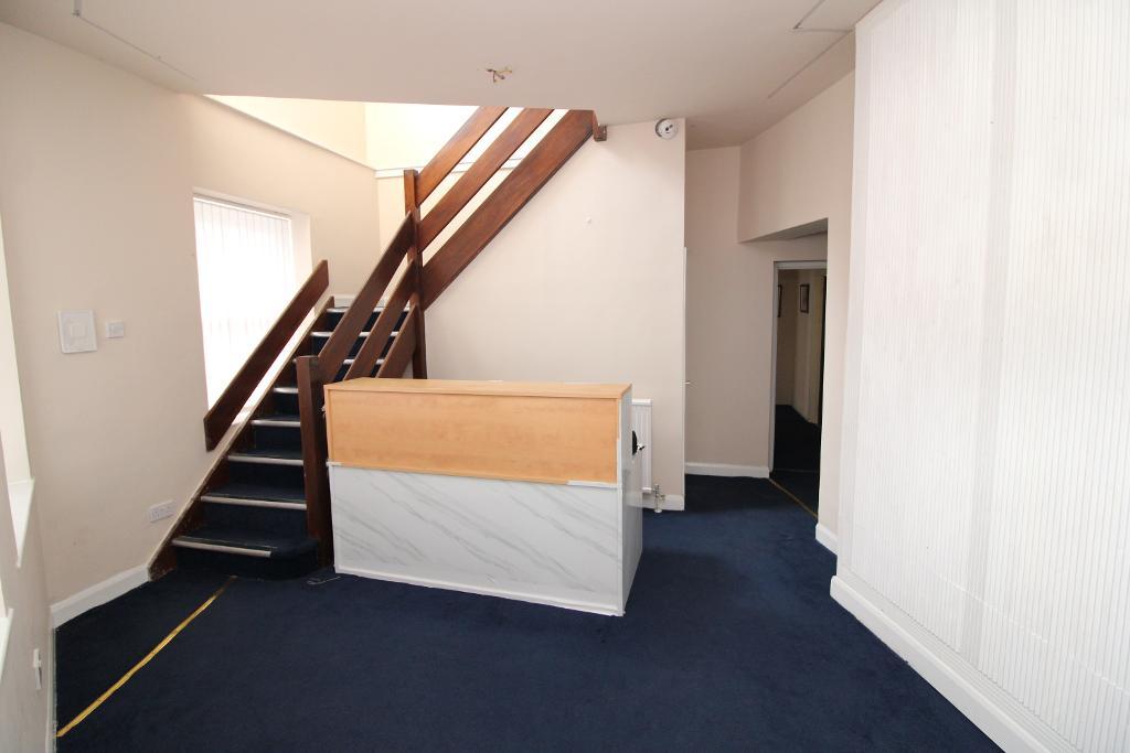 Flat Waterloo Road in Tameside