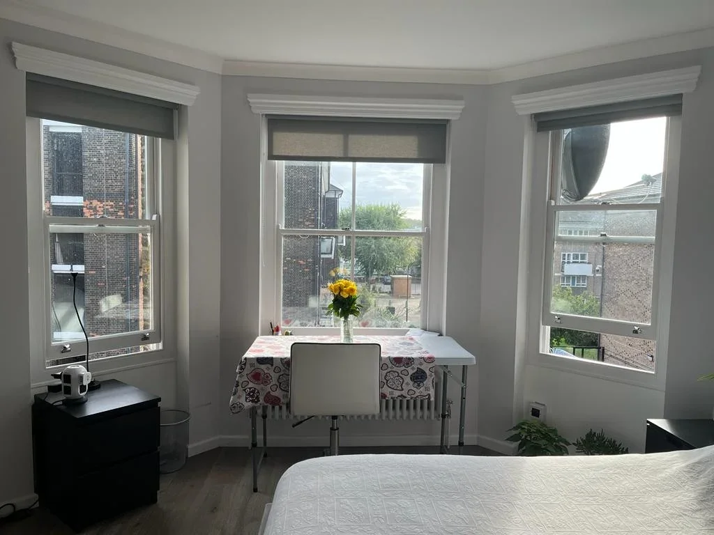 Room Beaumont Crescent in Greater London