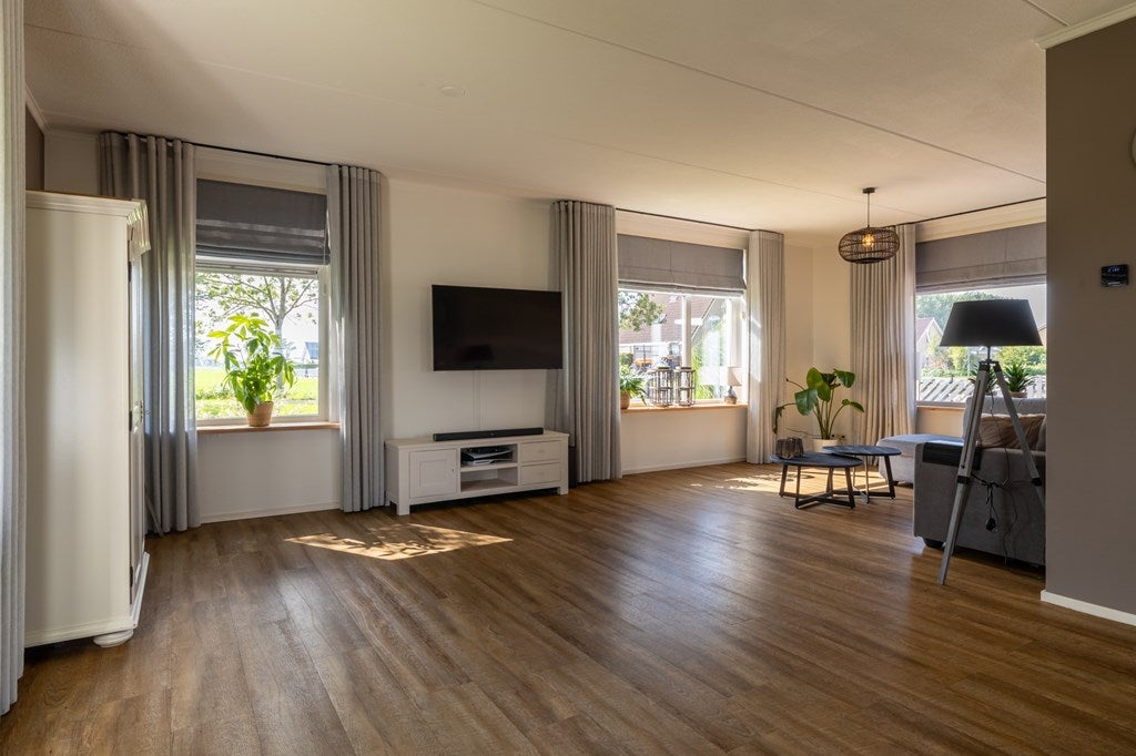 Twee-onder-één-kap te koop: Horstweg 61A, Parrega