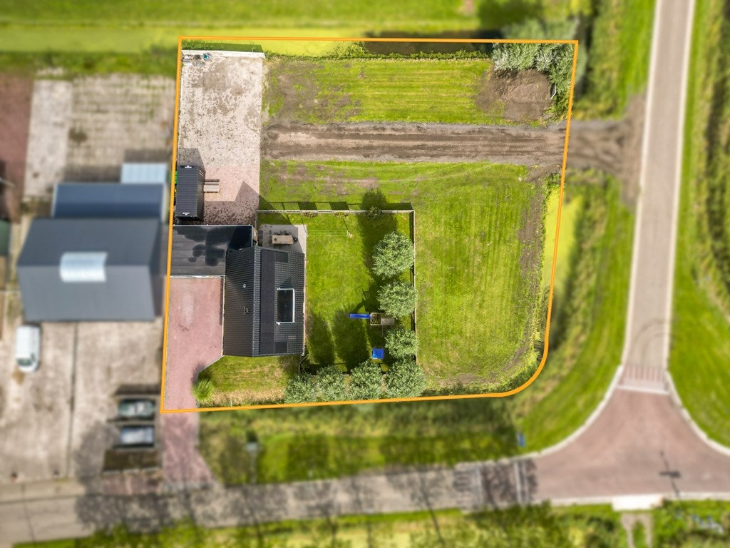 Twee-onder-één-kap te koop: Horstweg 61A, Parrega