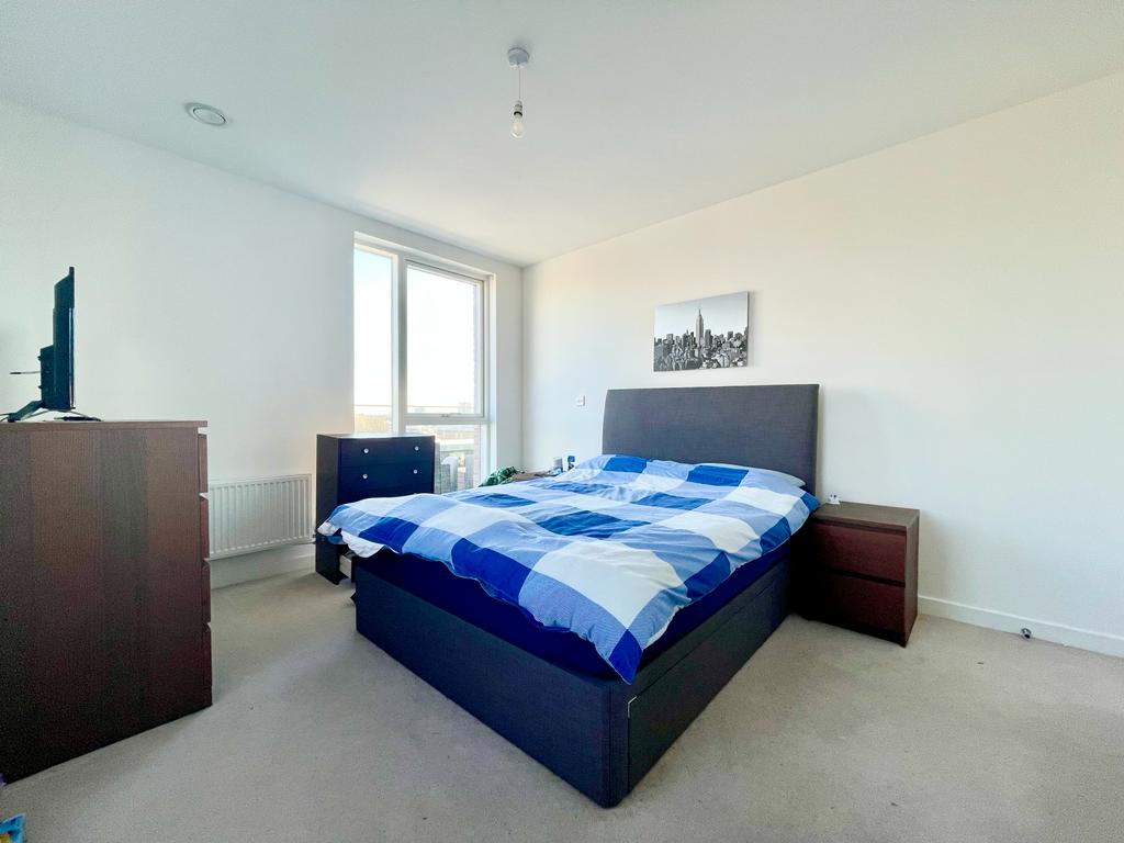 Flat Artillery Place in Greater London