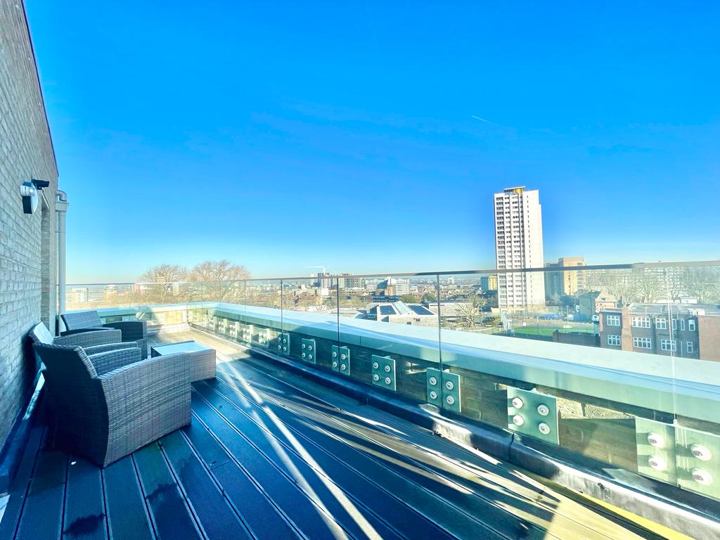 Flat Artillery Place in Greater London