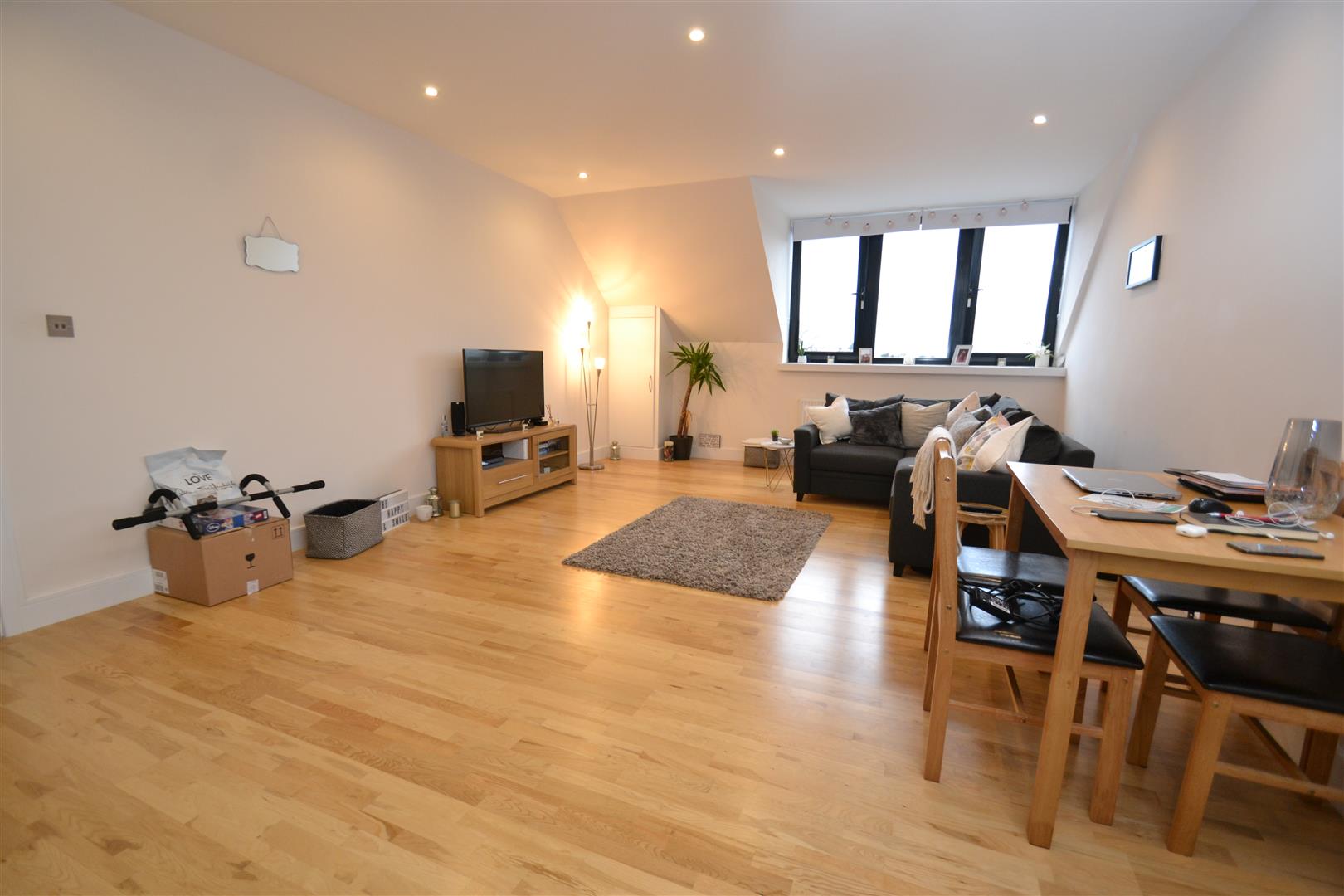 Flat Consort Way in Reigate and Banstead