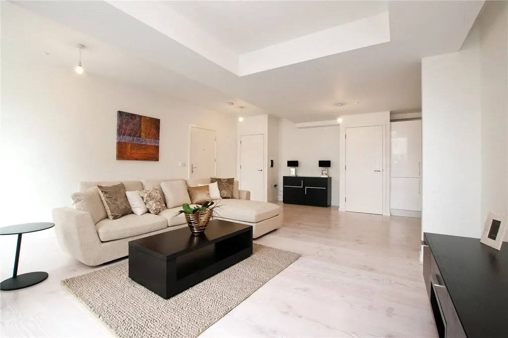 Flat Marshall Street in City of Westminster