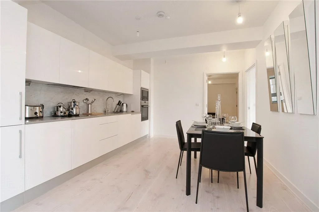 Flat Marshall Street in City of Westminster