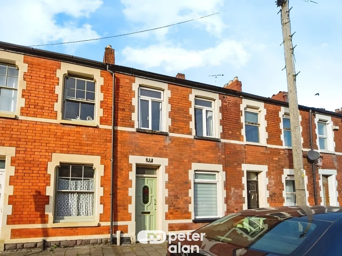 House Spring Gardens Terrace in Cardiff