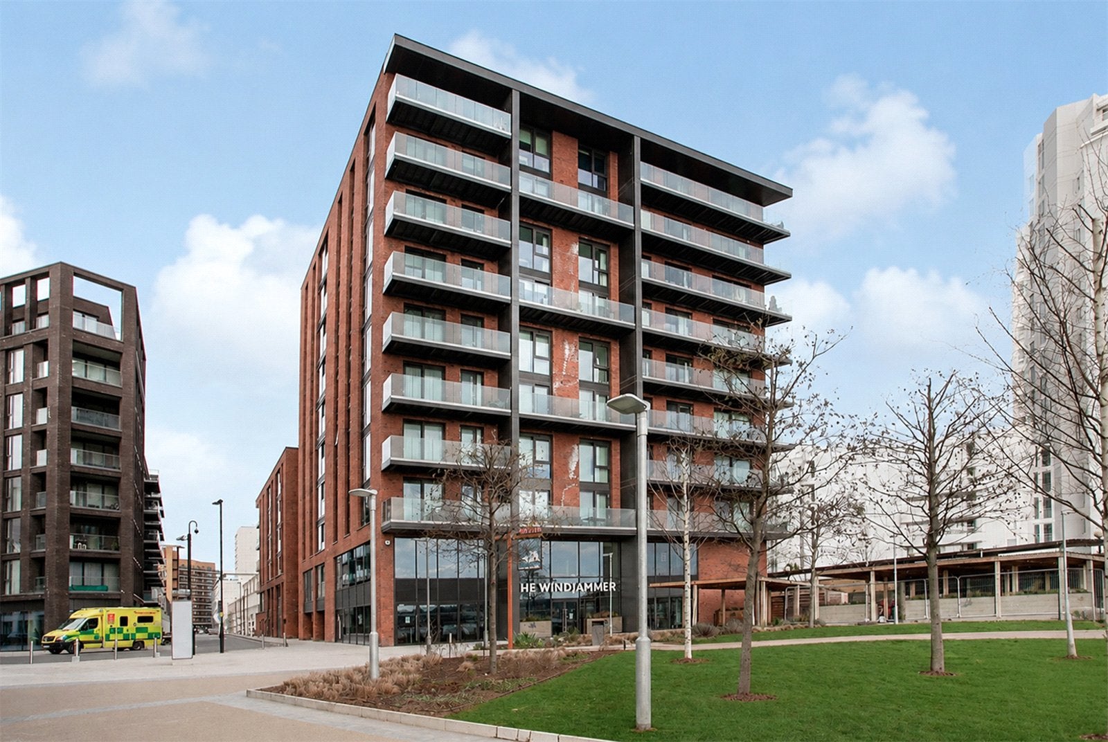 Flat Starboard Way in Greater London