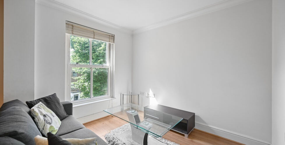 Flat Cromwell Road in Greater London