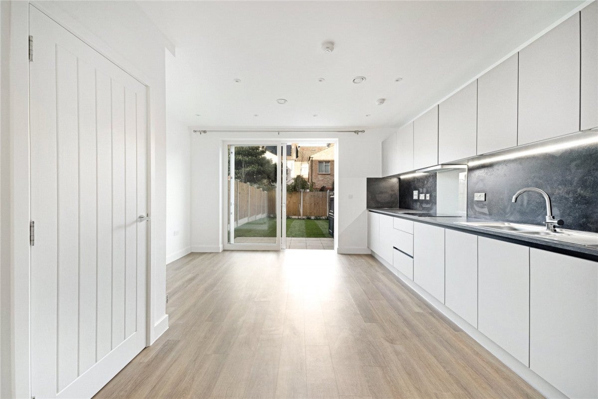 House Pinder Road in Greater London