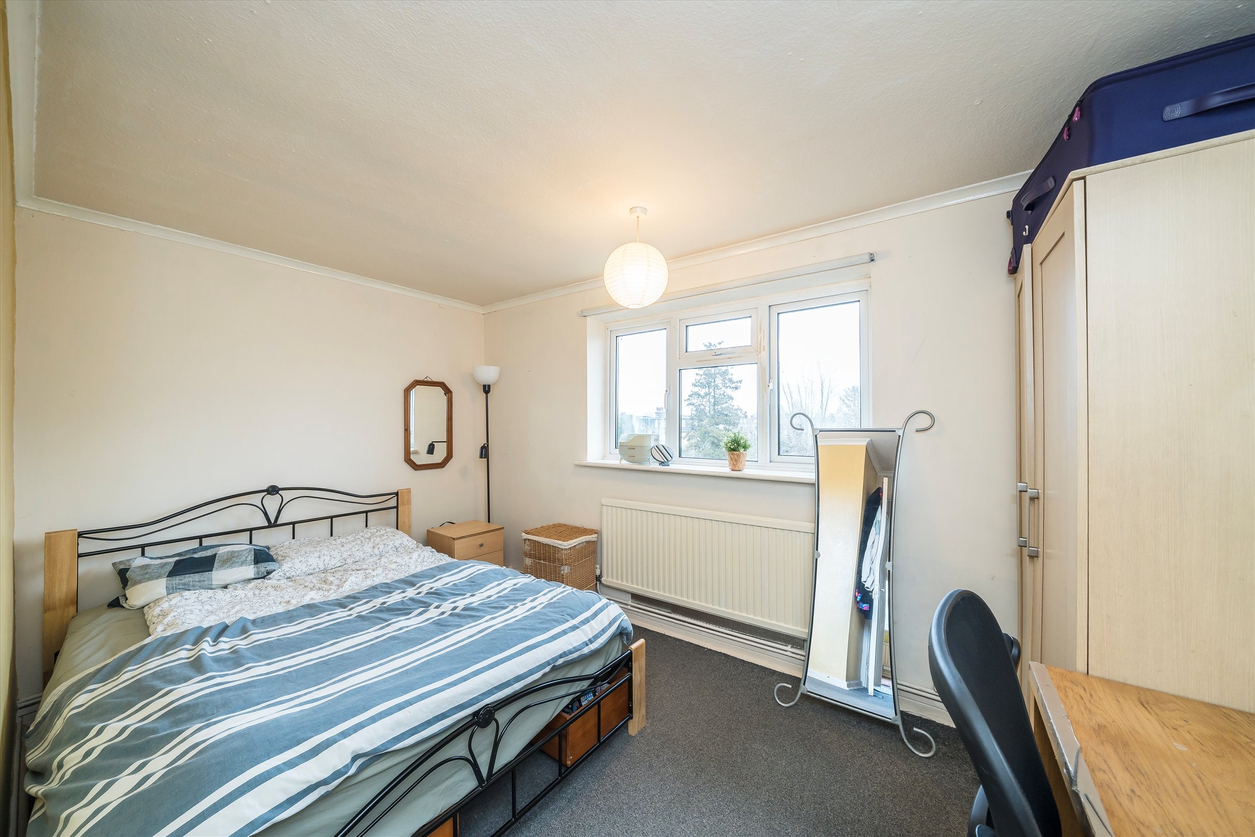 Flat Rathmell Drive in Greater London