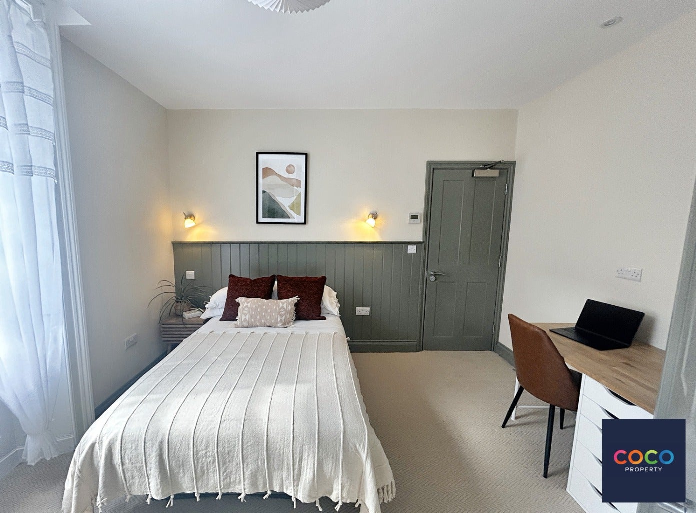 Room Wollaston Road in Dorchester