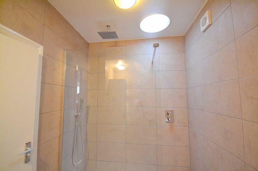 Flat Abercorn Road in Greater London